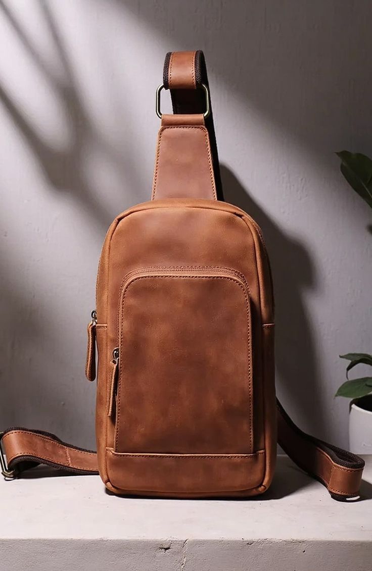 شنطة جلد طبيعية